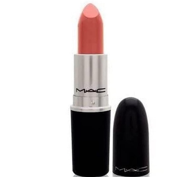 MAC 💄PLEASE ME / MATTE LIPSTICK. RETAILS $25 - Picture 5 of 5